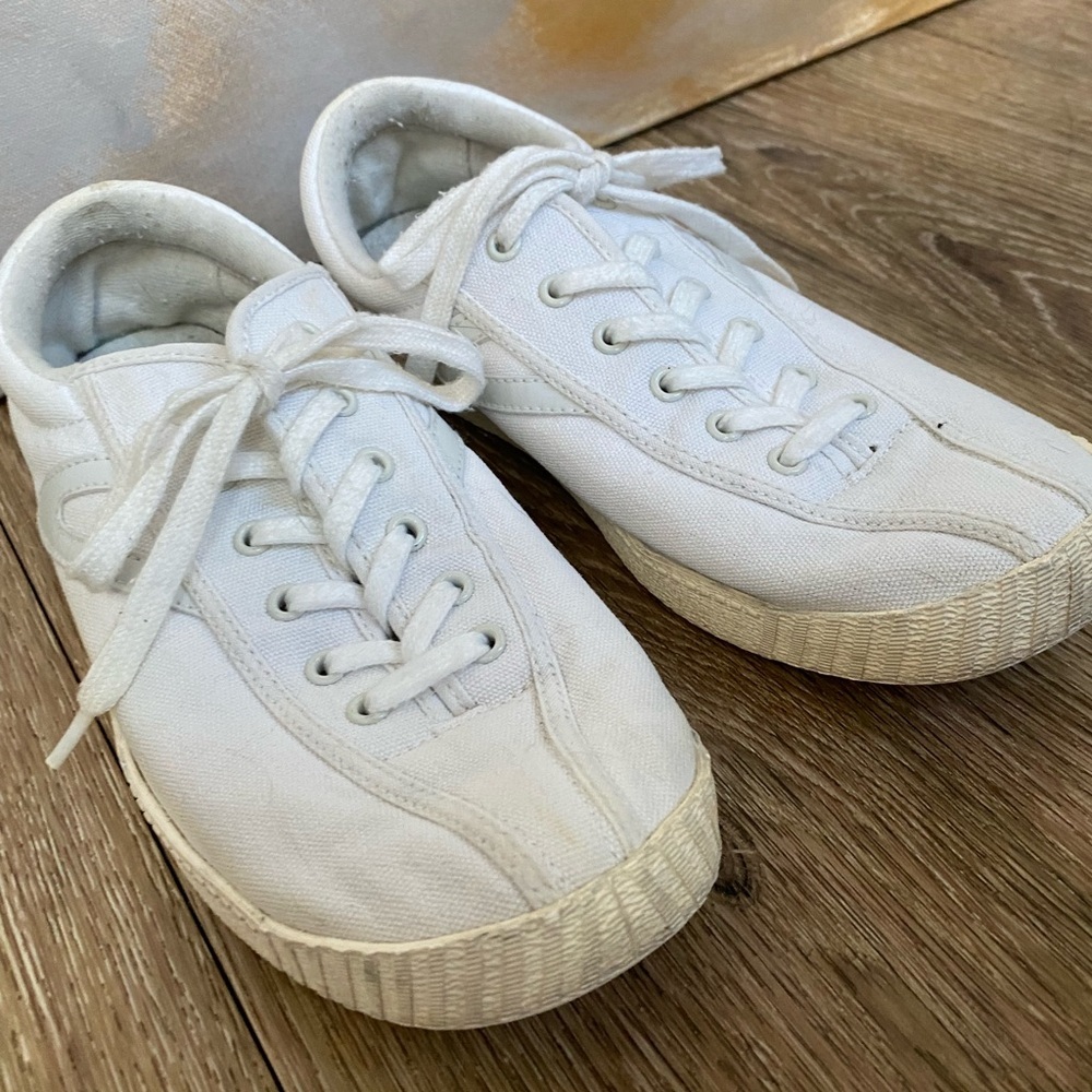 Vintage Tretorn Nylite Plus Canvas Sneaker in White Size 9.5 - Picture 9 of 11